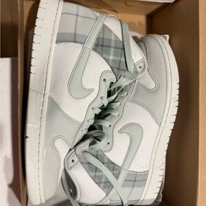 Light Mint Plaid High-Top Sneakers mens 7.5 women’s 9